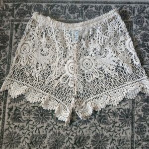 Eshe Shorts - Off-White Lacey Shorts Eshe Shorts - Off-White Lacey Shorts